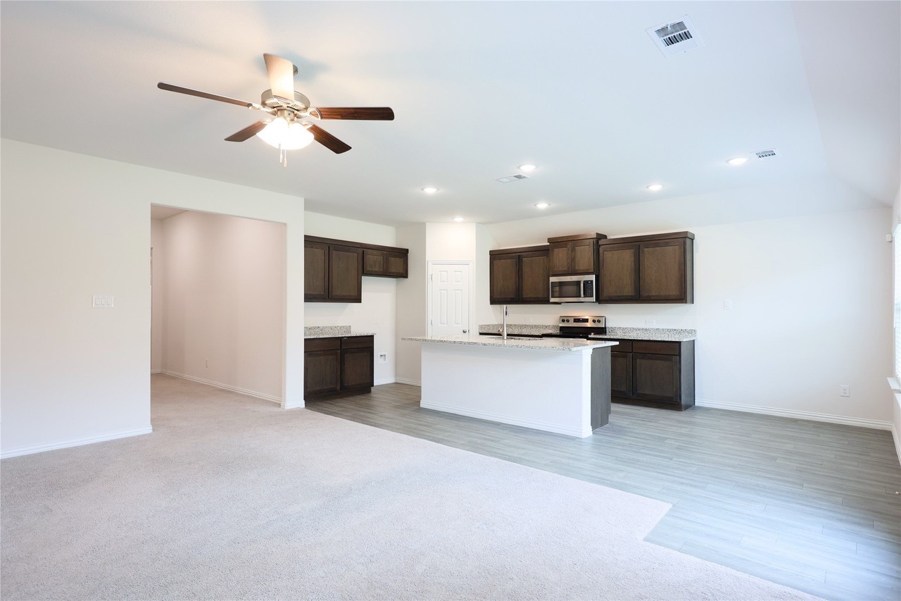 4012 Mockingbird Ln - Photo 5 of 29