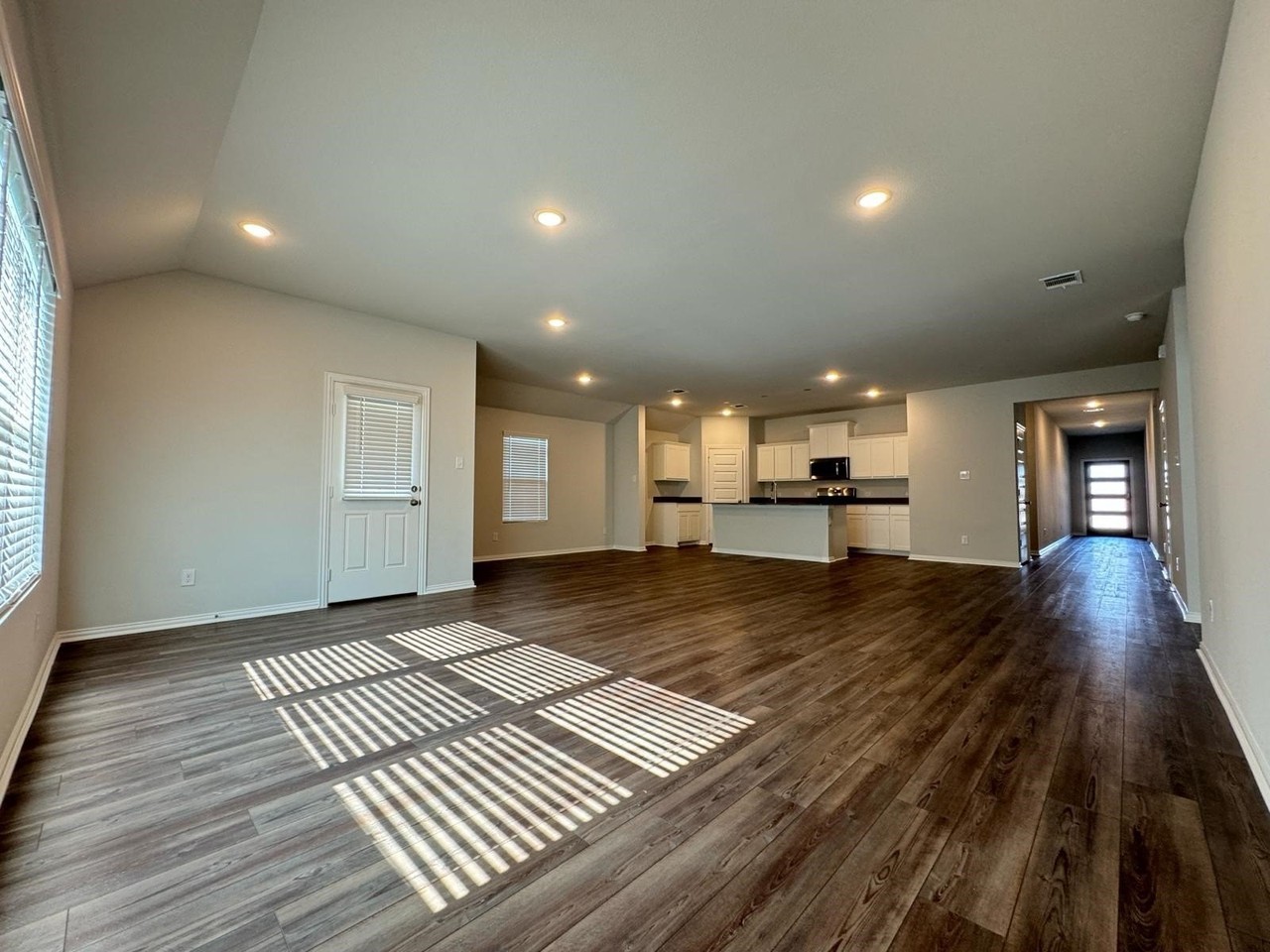 2018 Sycamore Ridge Trl - Photo 4 of 33