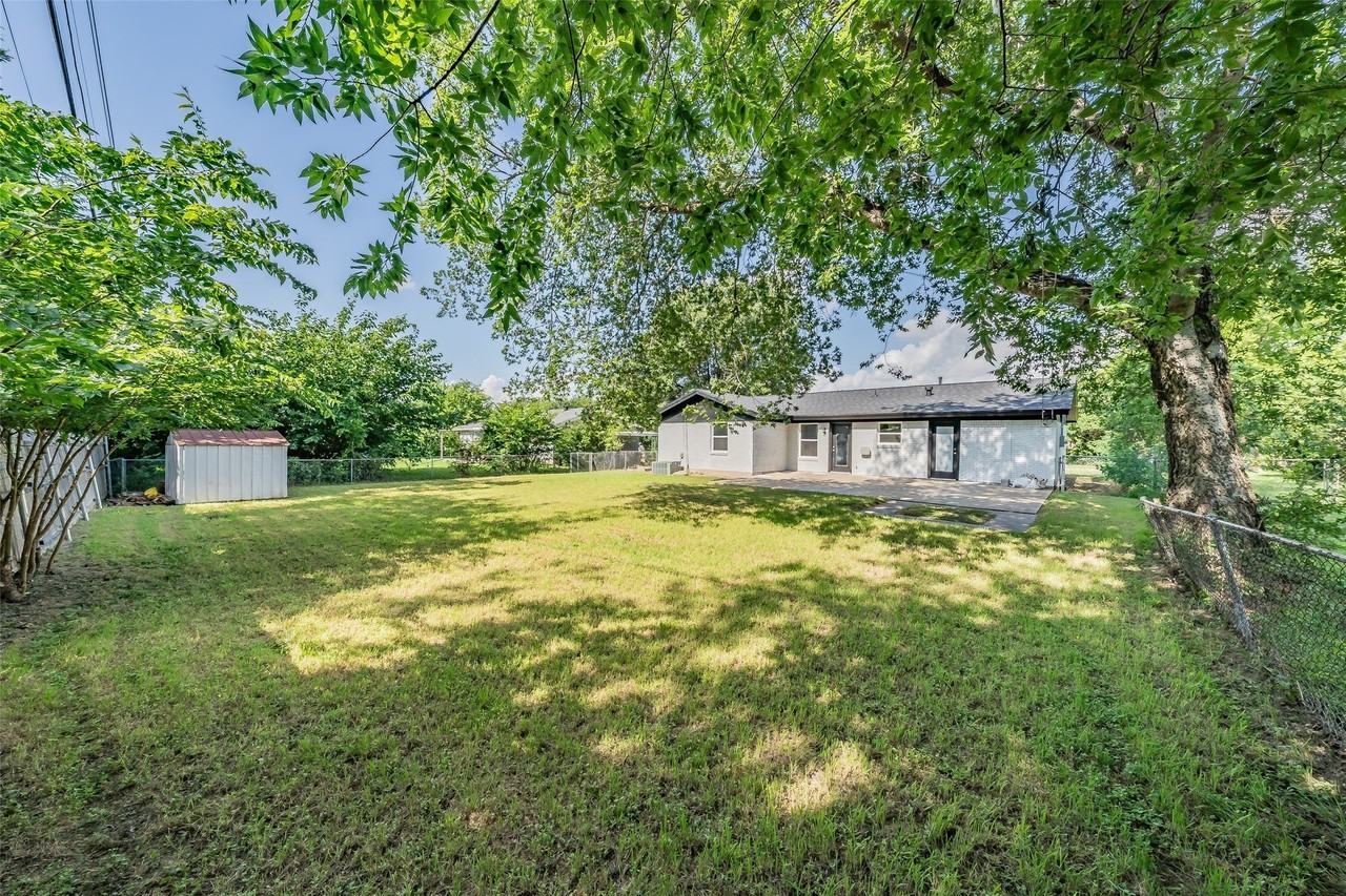 4920 Colorado Blvd - Photo 7 of 40