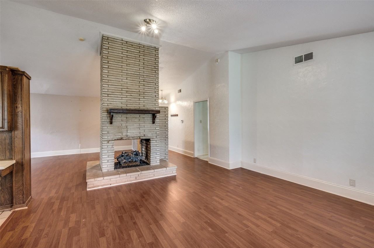 3406 Halifax Dr - Photo 5 of 25