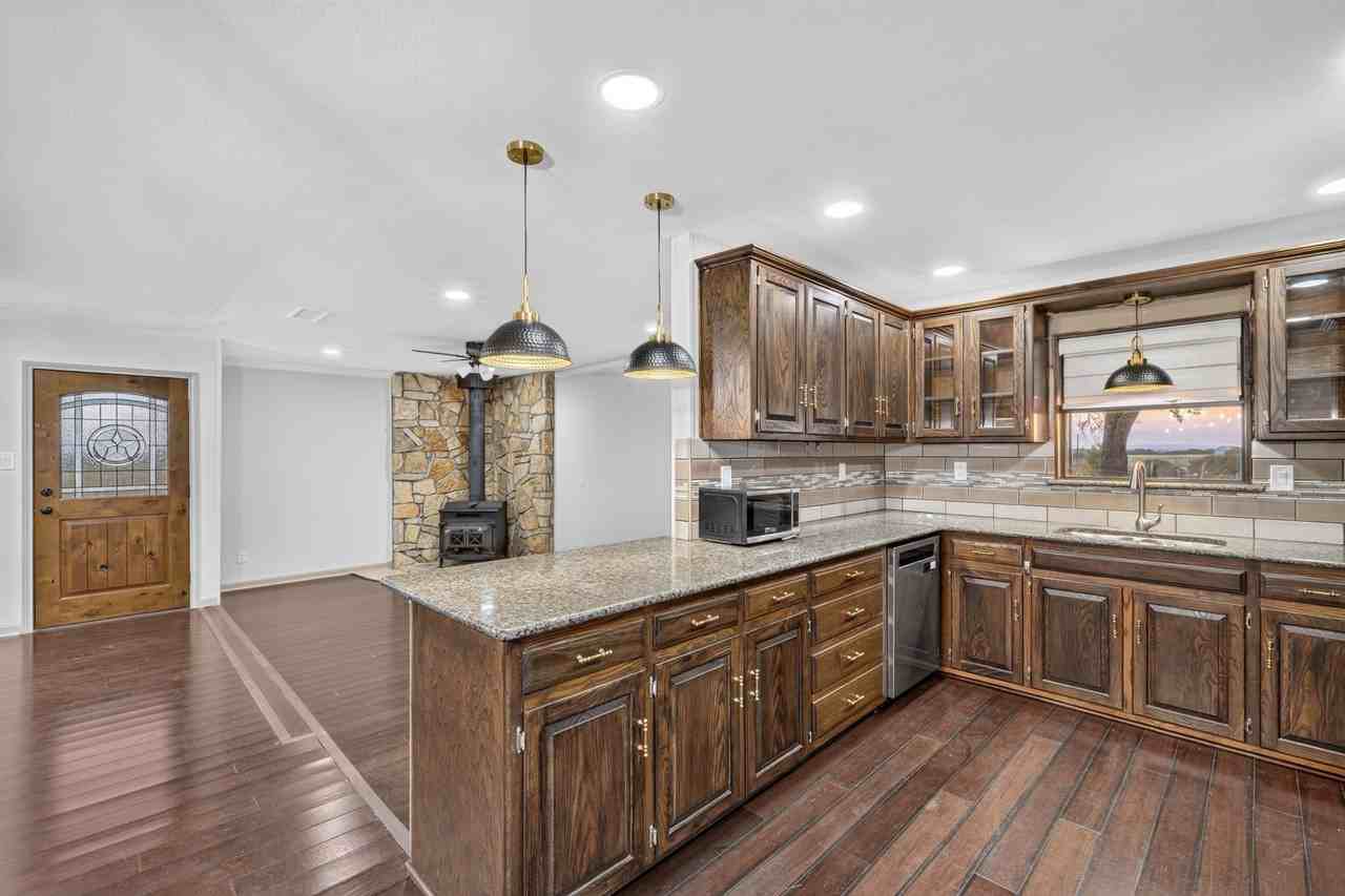 1095 County Road 407 - Photo 7 of 31