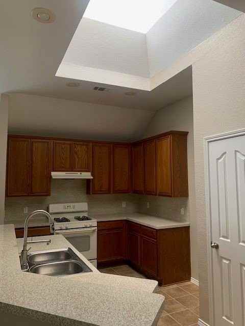 10621 Lipan Trl - Photo 3 of 13