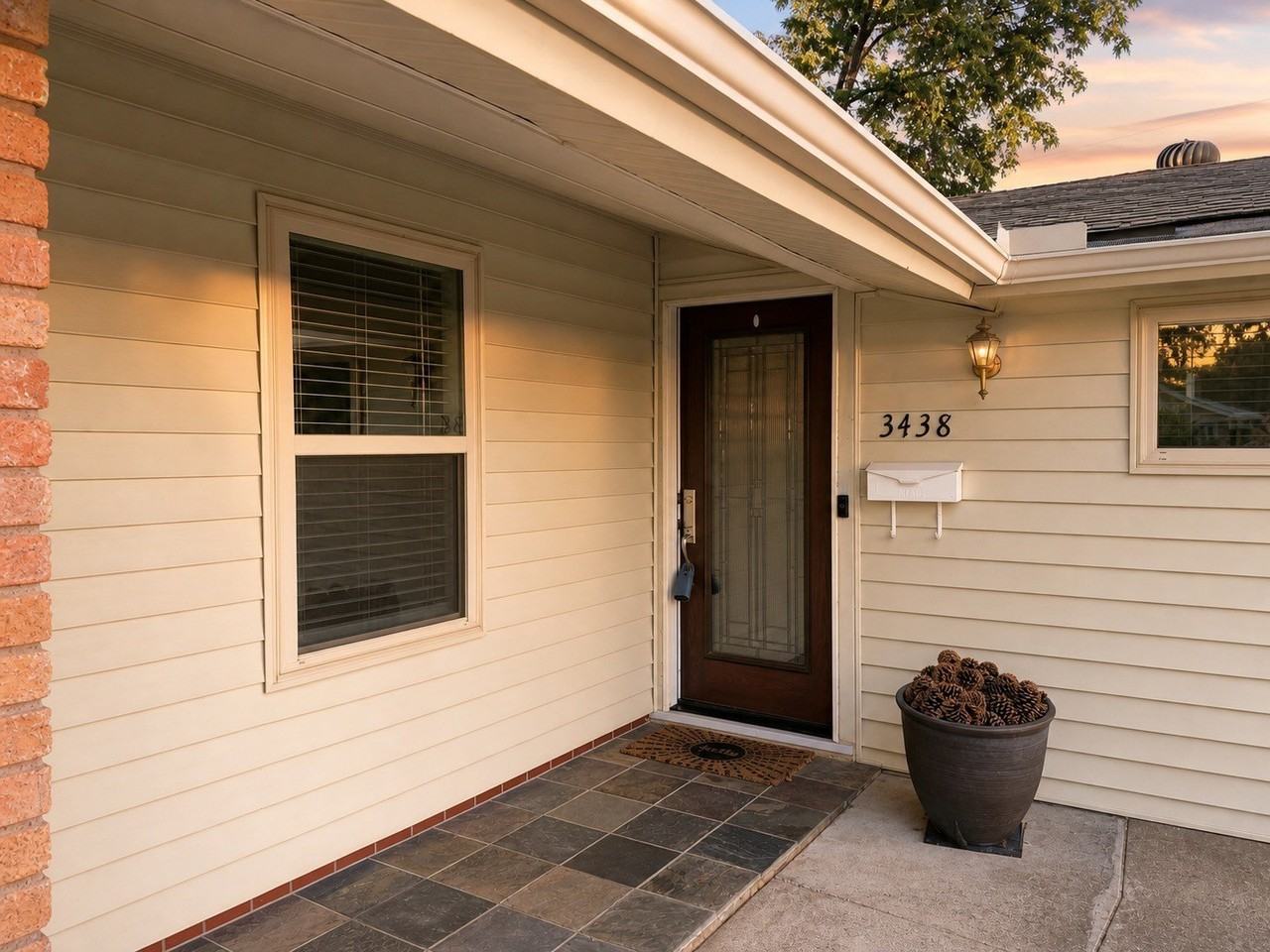 3438 Princeton Dr - Photo 2 of 34