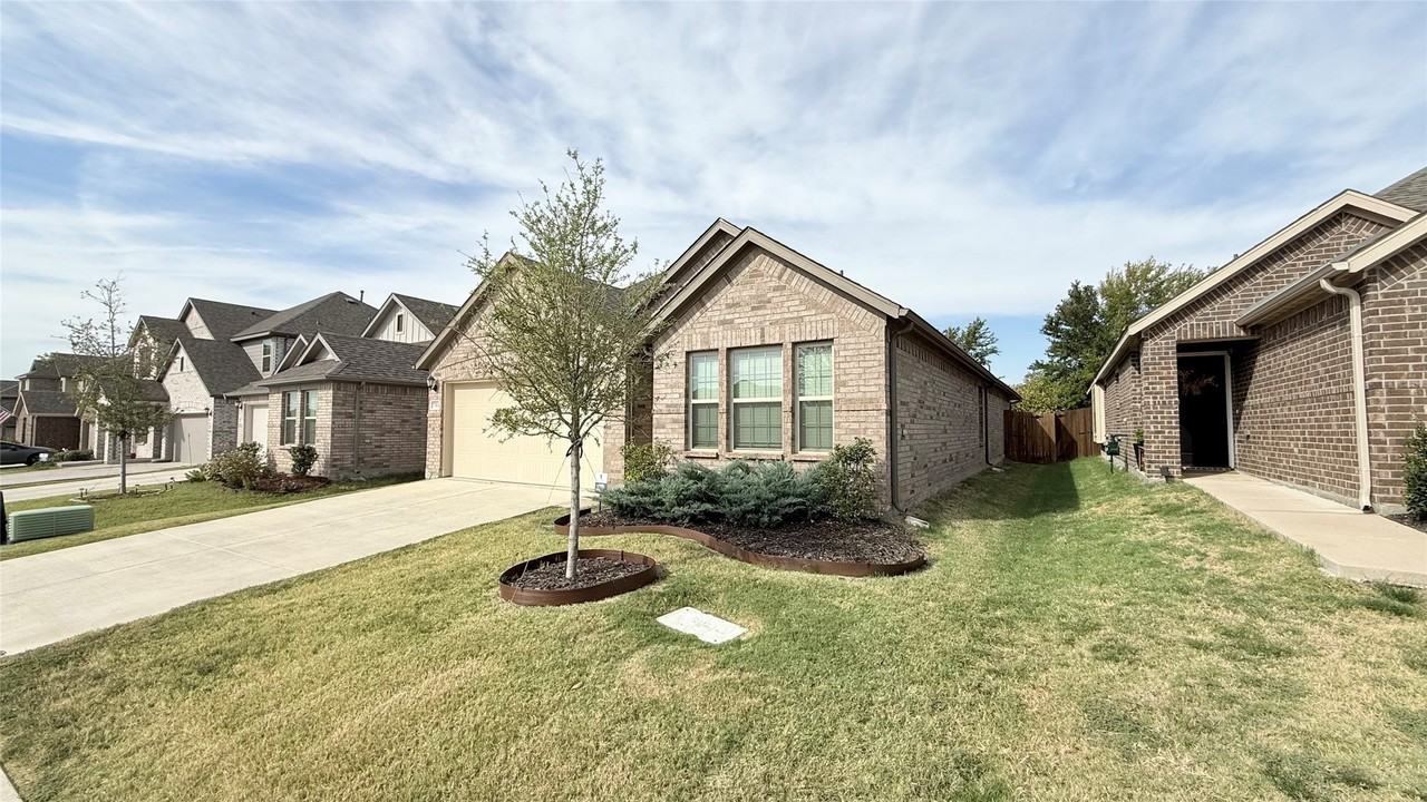 704 Big Bend Pkwy - Photo 6 of 26