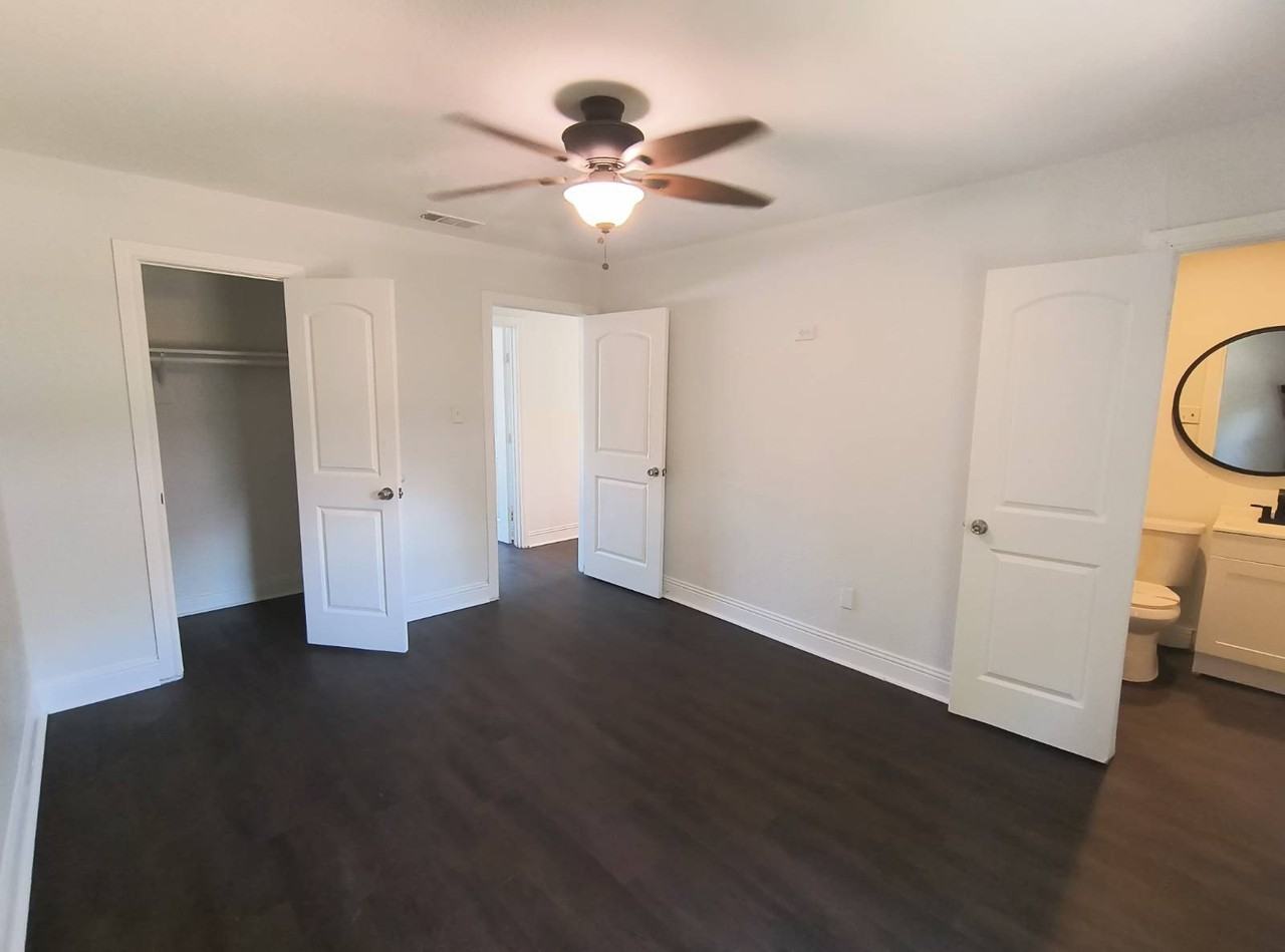 707 Sam Buffington St - Photo 5 of 31