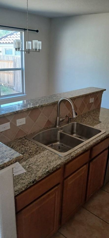 1323 Pinnacle Fls - Photo 4 of 9
