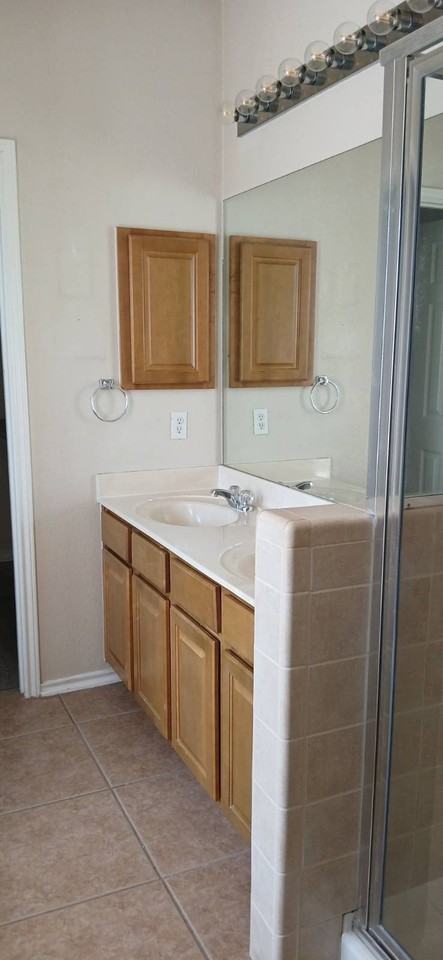 1323 Pinnacle Fls - Photo 7 of 9