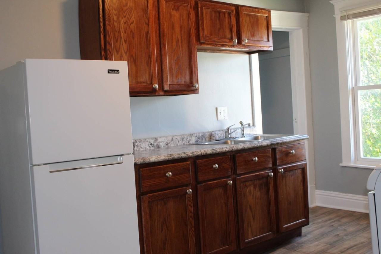 621 Gooding St #3 - Photo 2 of 5