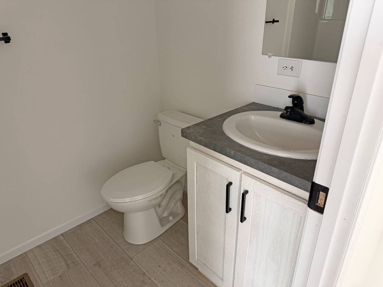 1751 N Grand Ave W #97 - Photo 6 of 12