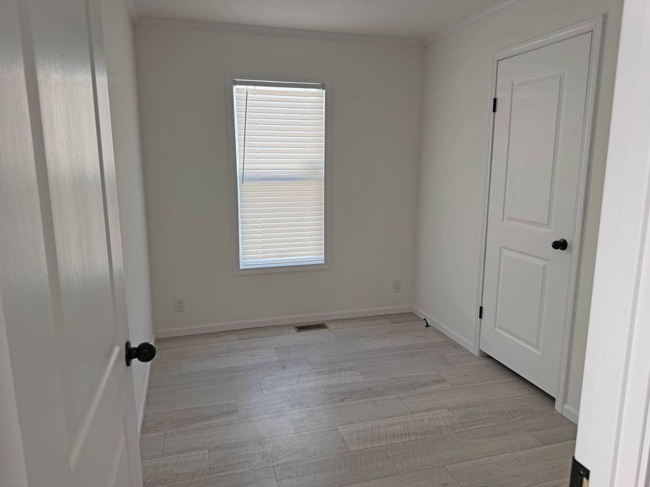 1751 N Grand Ave W #97 - Photo 7 of 12