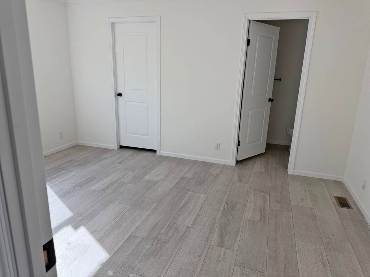 1751 N Grand Ave W #89 - Photo 3 of 10