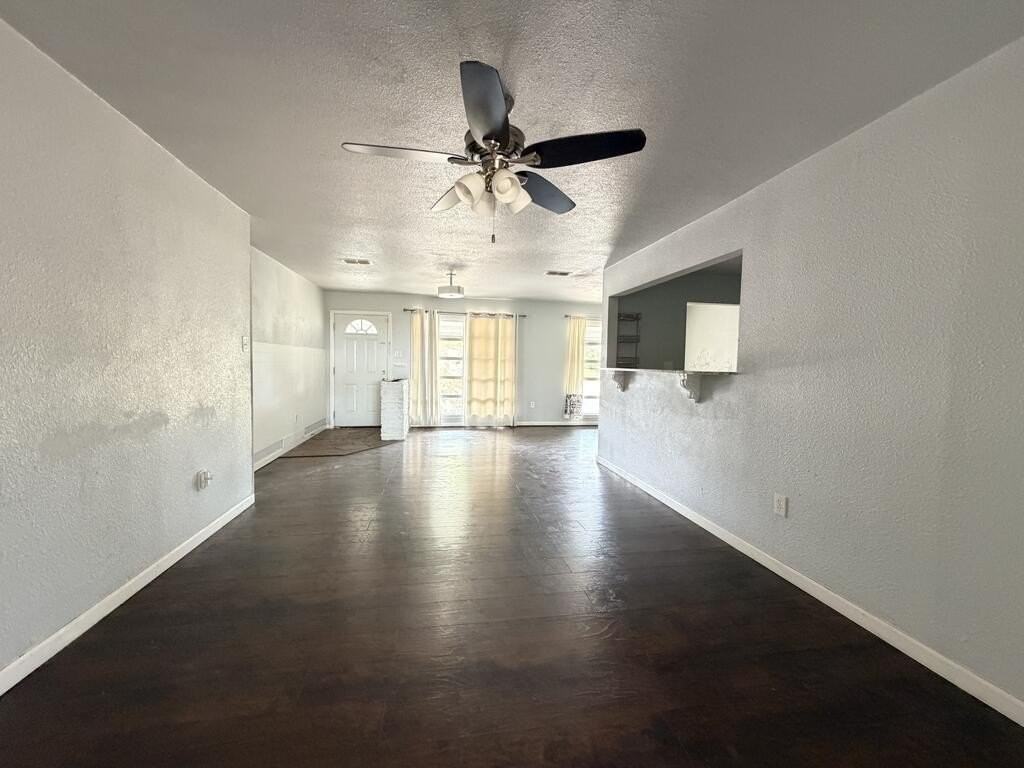 312 Mcknight Dr - Photo 4 of 17