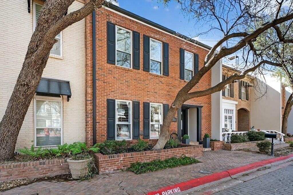 41 Lafayette Pl
