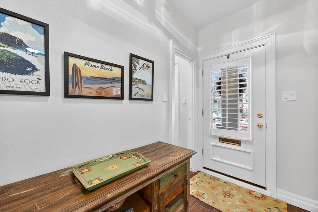 41 Lafayette Pl - Photo 4 of 32