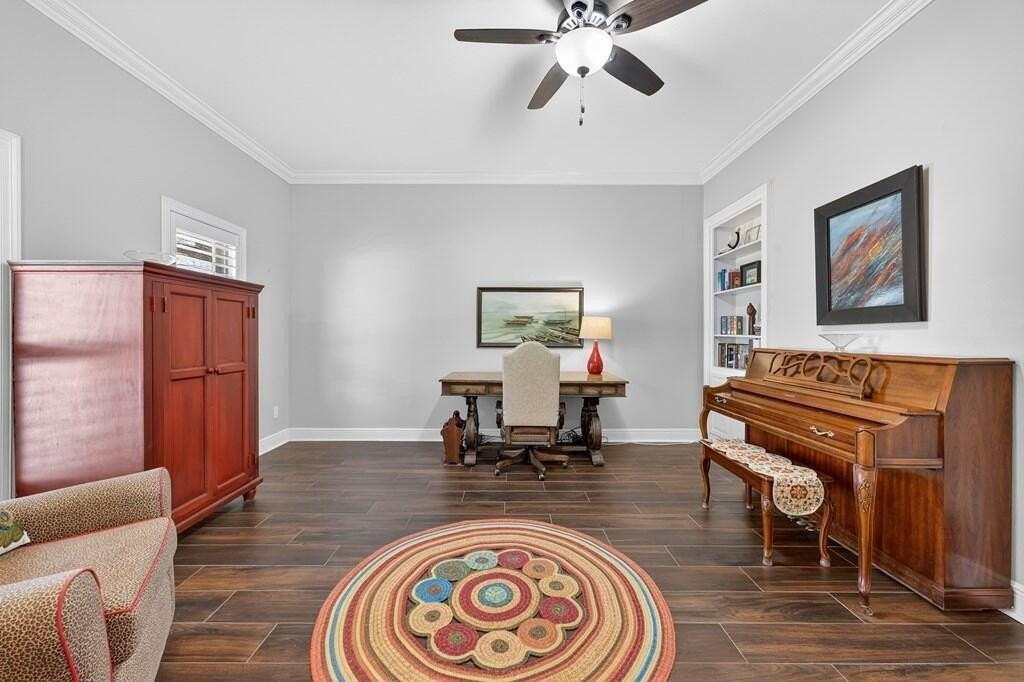 41 Lafayette Pl - Photo 6 of 32