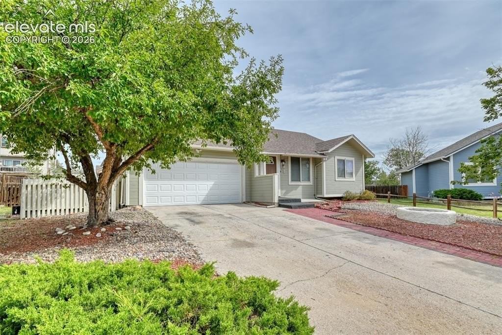 7477 Liberty Drive - Photo 4 of 50