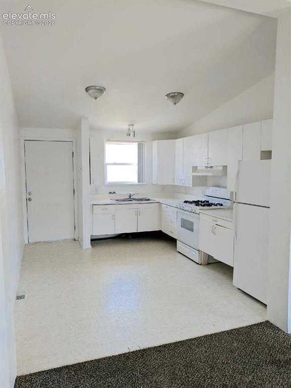 325 E Galena Ave #114 - Photo 5 of 10