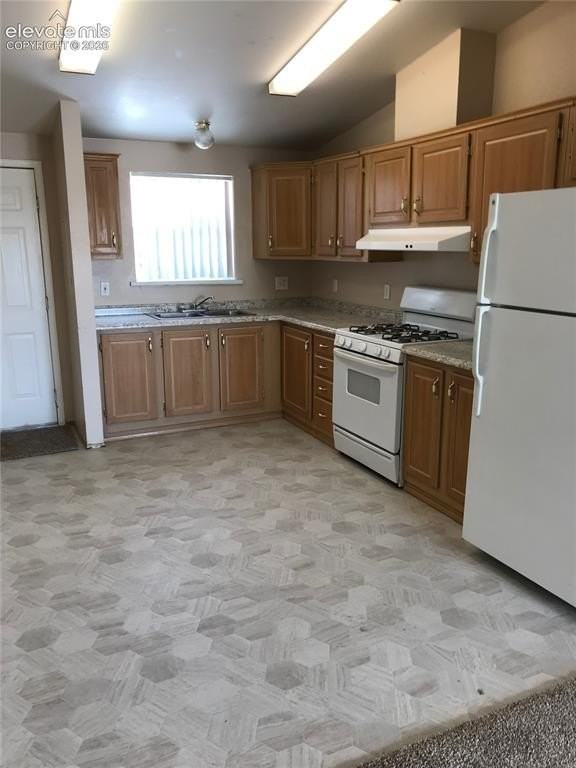 325 E Galena Ave #123 - Photo 2 of 12