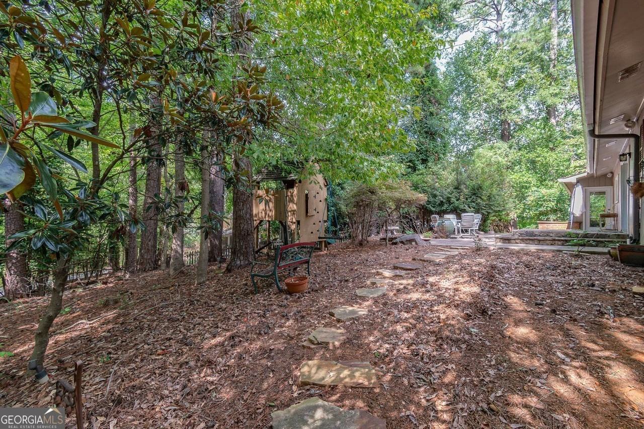 300 Cedar Knoll Ct - Photo 5 of 14