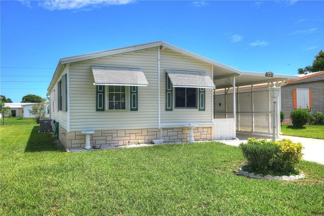 646 Barefoot Blvd - Photo 3 of 32