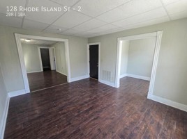 featured image of 128 Rhode Island St #2