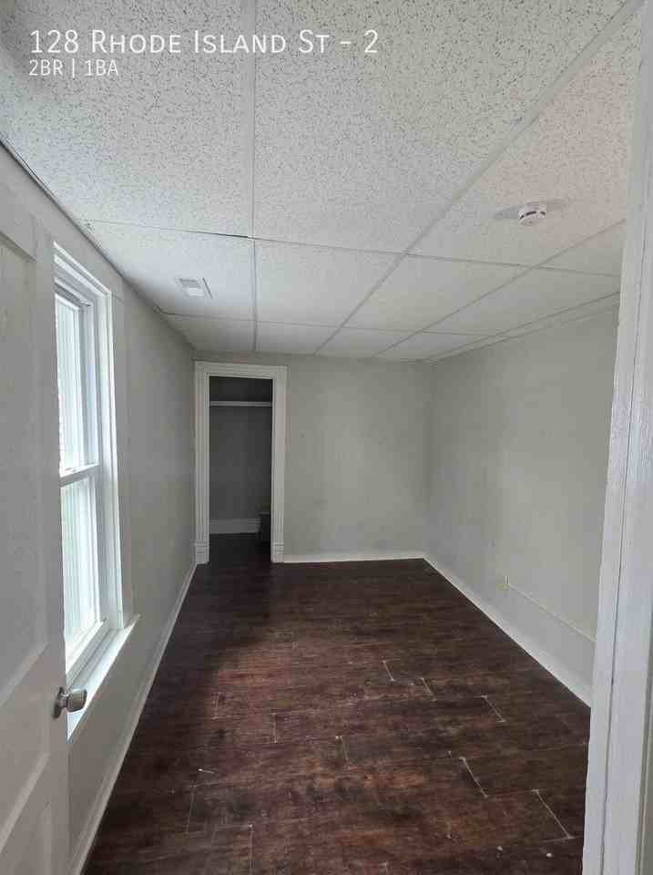 128 Rhode Island St #2 - Photo 4 of 6