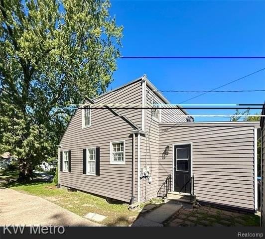 1305 Collegewood St - Photo 6 of 31