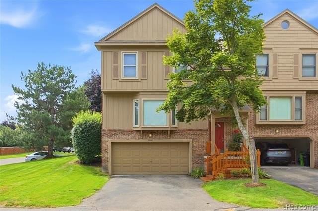 6306 Aspen Ridge Blvd - Photo 2 of 43
