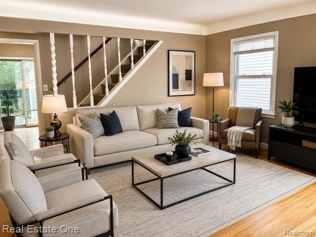 2027 Brockton Ave - Photo 2 of 15