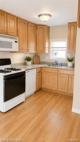 2027 Brockton Ave - Photo 6 of 15