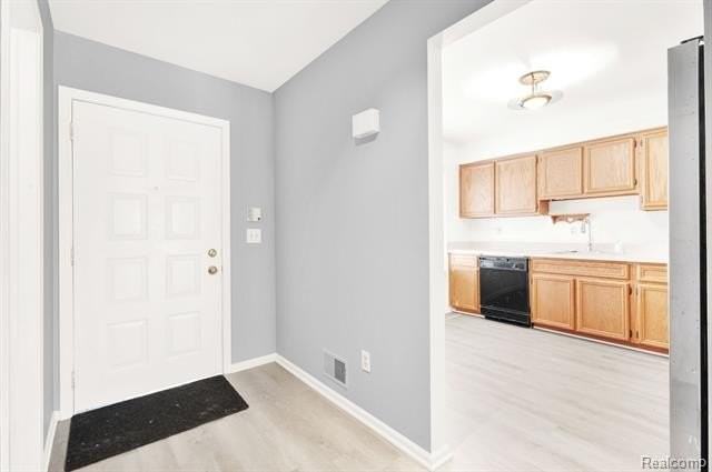 37074 Brynford Dr - Photo 5 of 43