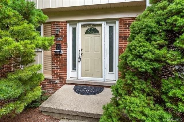 1775 Brentwood Dr - Photo 2 of 36