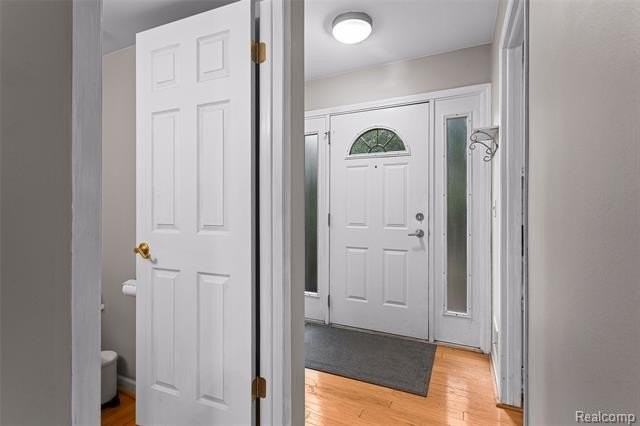 1775 Brentwood Dr - Photo 3 of 36