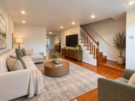 featured image of 942 Taylor Dr