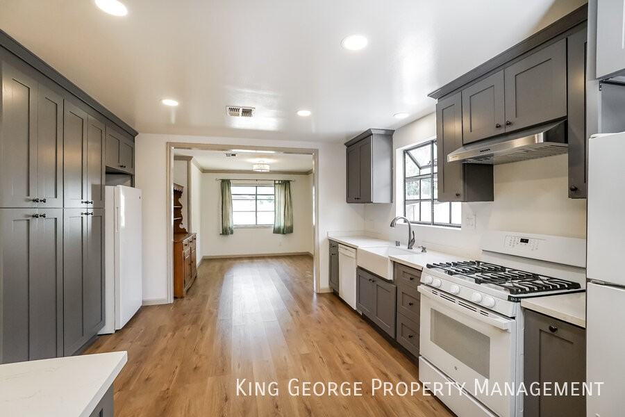 6500 Lockhurst Dr - Photo 6 of 21