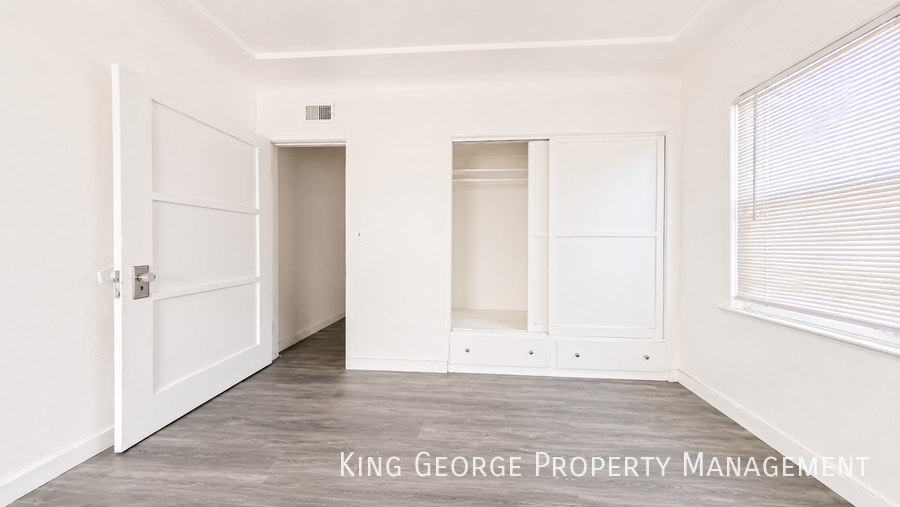 1114 S Atlantic Blvd - Photo 3 of 9