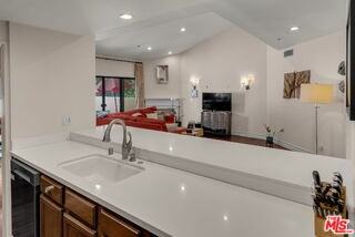 1722 Malcolm Ave #304 - Photo 2 of 6