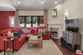 1722 Malcolm Ave #304 - Photo 5 of 6