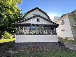 featured image of 709 Sherman St
