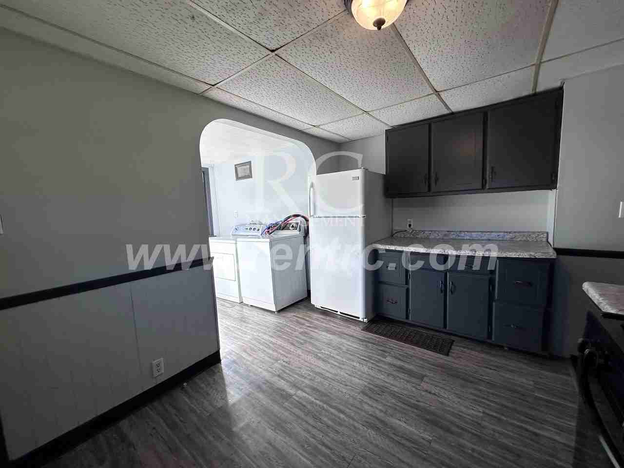709 Sherman St - Photo 3 of 17