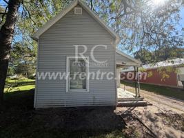 featured image of 9 N Oregon Ave