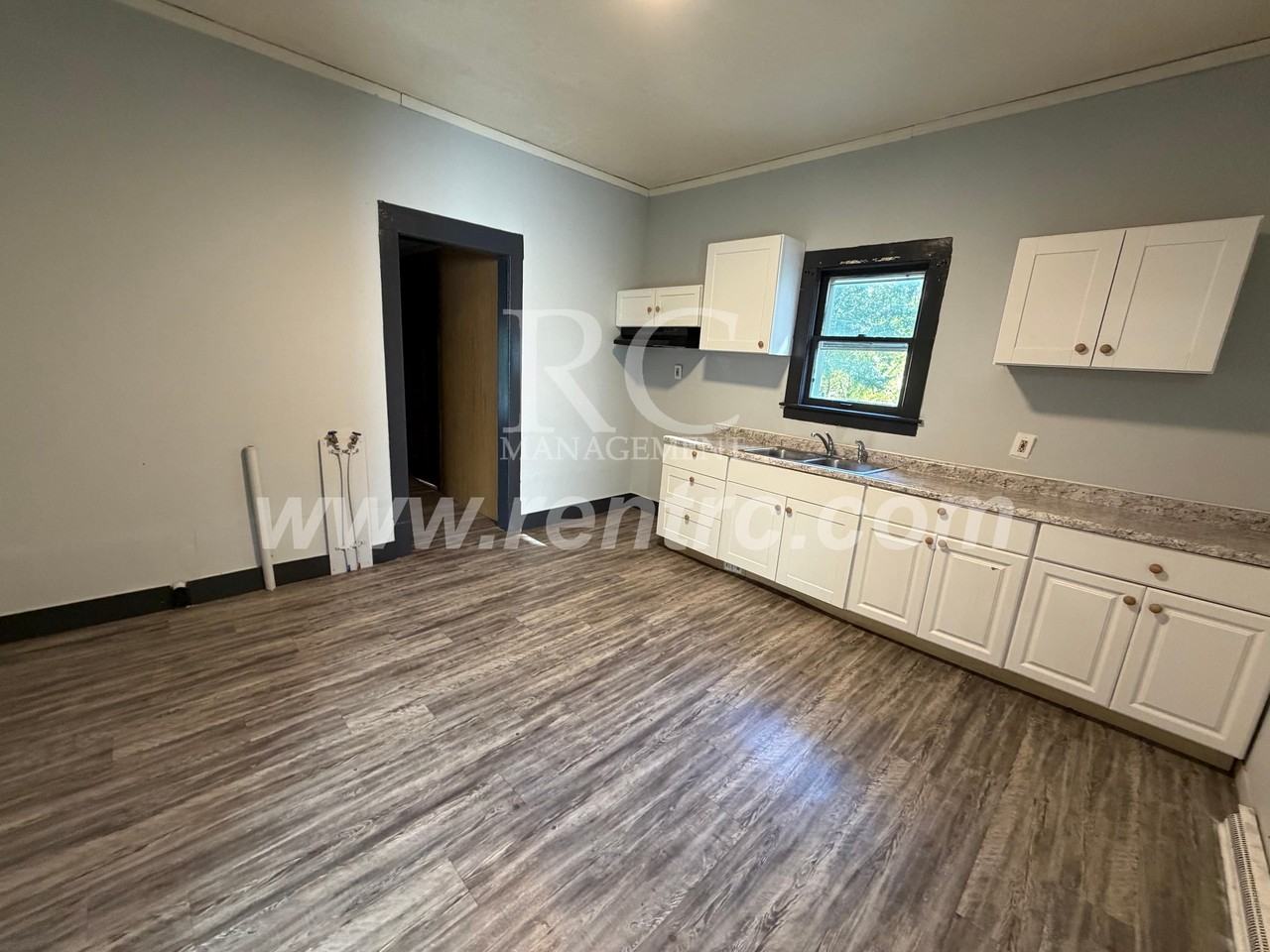 9 N Oregon Ave - Photo 2 of 12