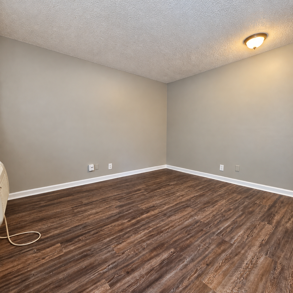 3900 Rucker Cir Sw #19 - Photo 3 of 13