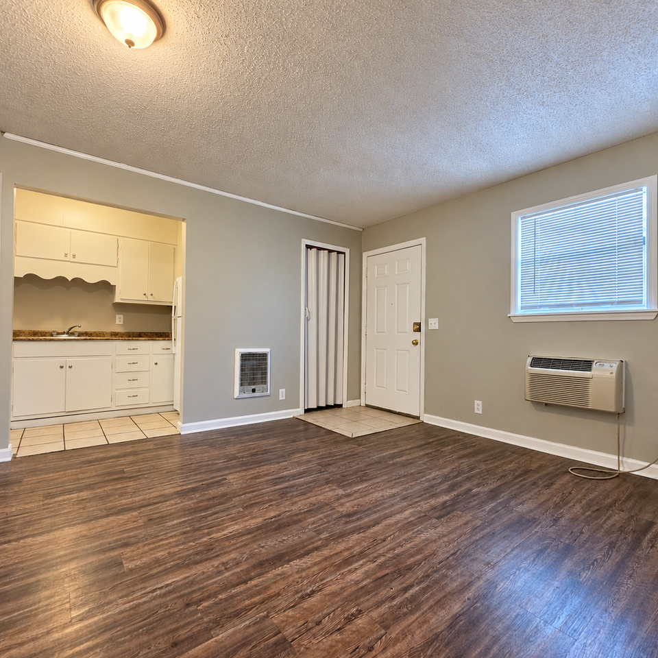 3900 Rucker Cir Sw #19 - Photo 5 of 13
