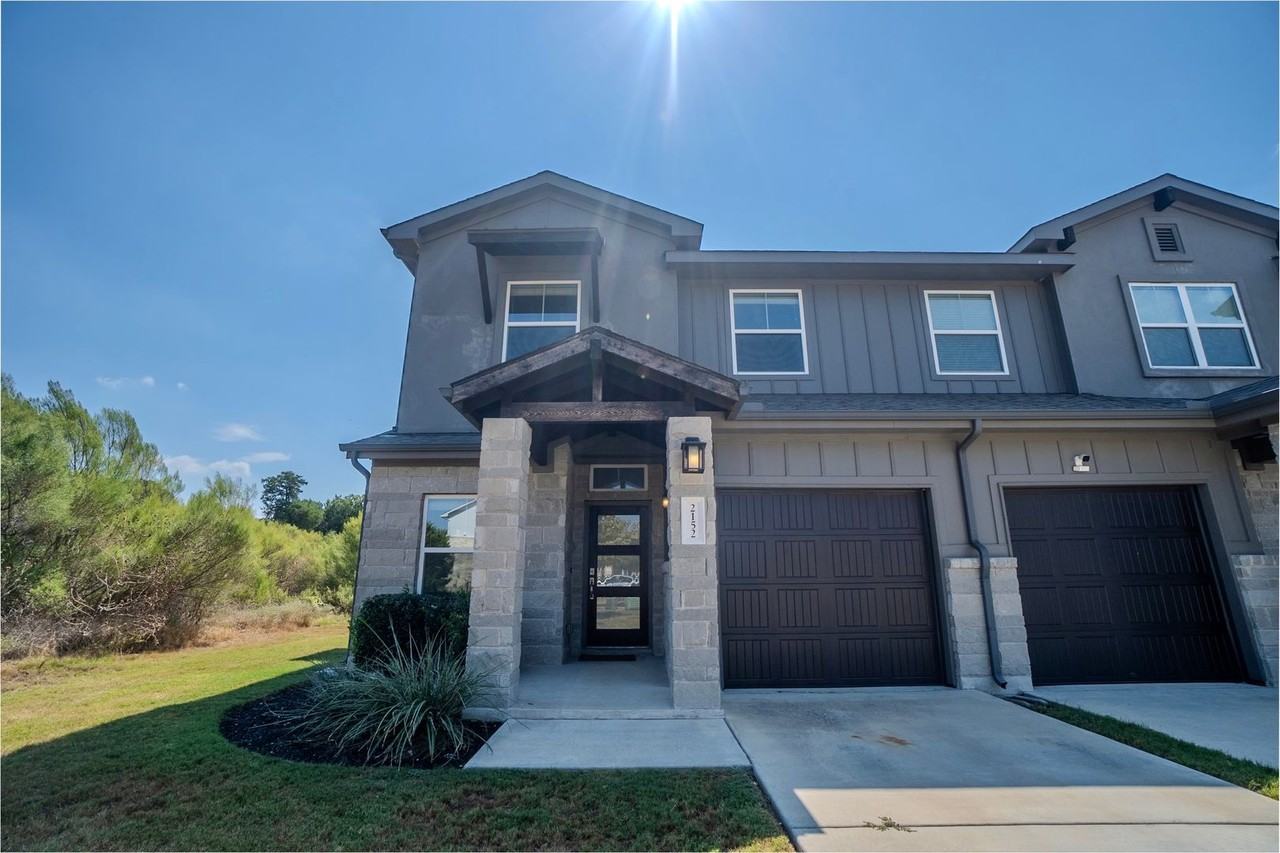 2152 Local Rebel Loop - Photo 2 of 29