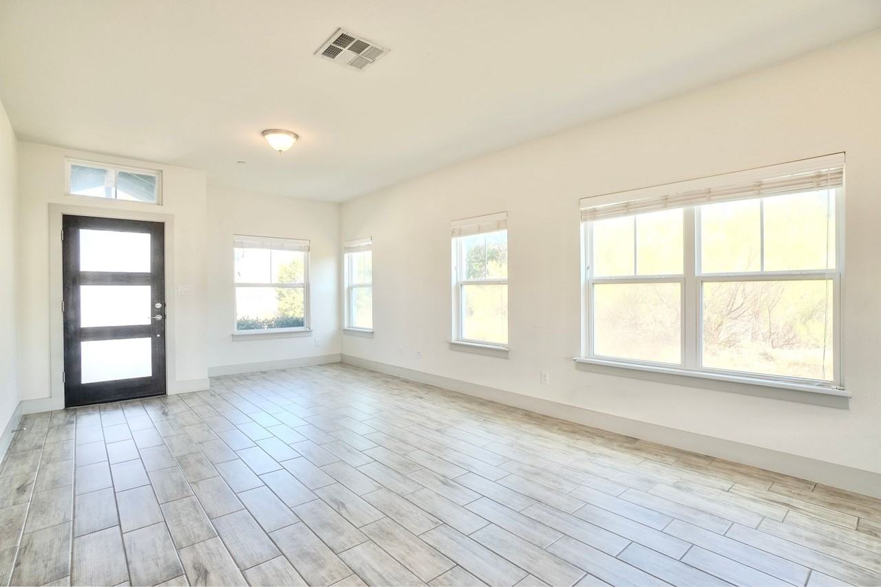 2152 Local Rebel Loop - Photo 4 of 29