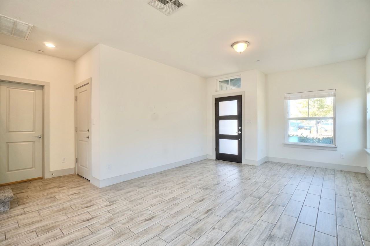 2152 Local Rebel Loop - Photo 6 of 29