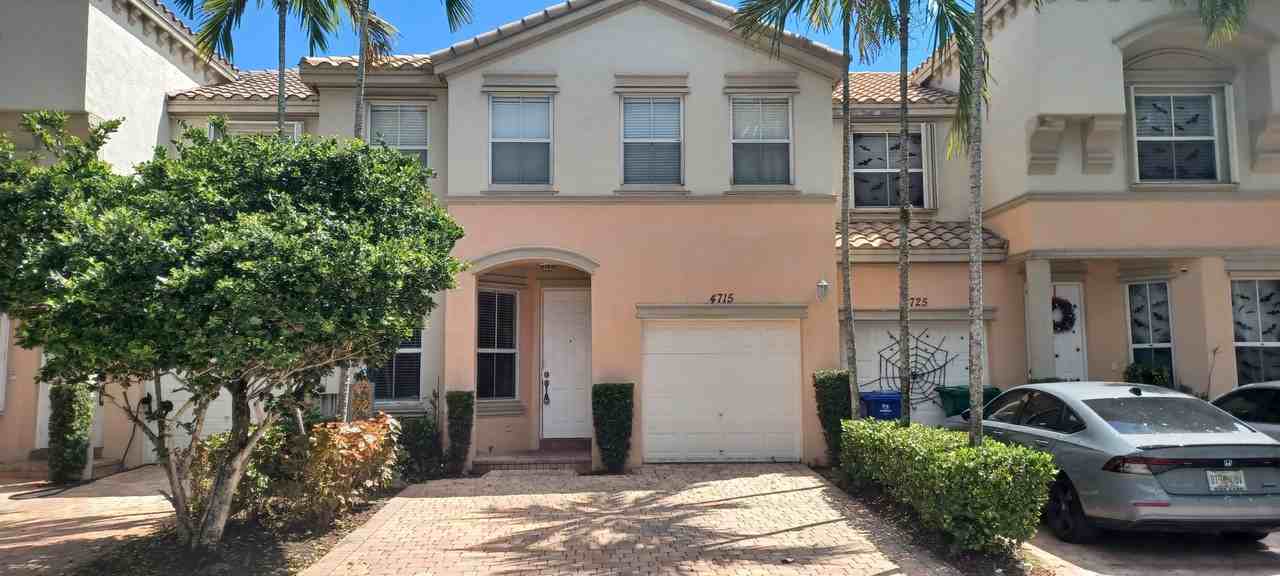 4715 Sw 164th Ave #4715 - Photo 4 of 21
