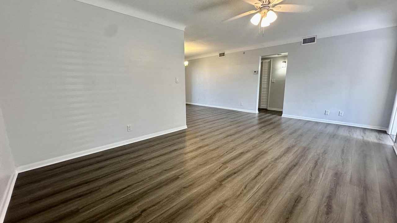 1900 Ne 29th St #2D - Photo 6 of 19