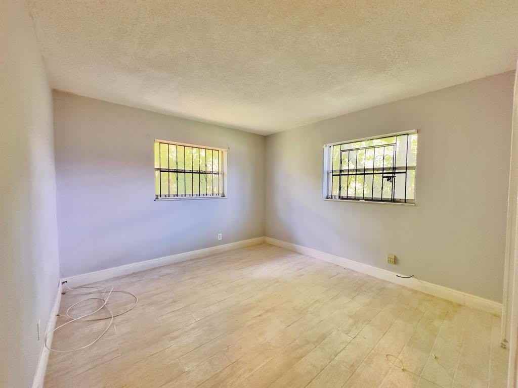 1650 Nw 52nd Ave